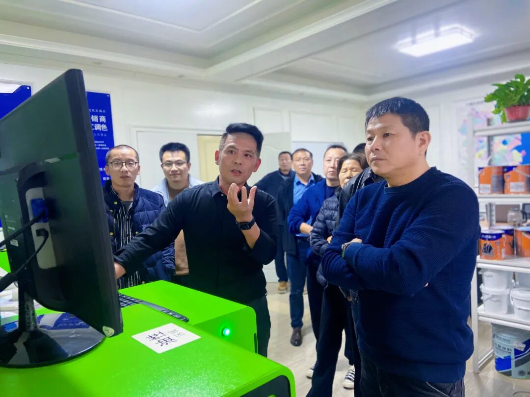 六缘水漆云色彩系统:破解调色痛点 赋能经销商数字化转型